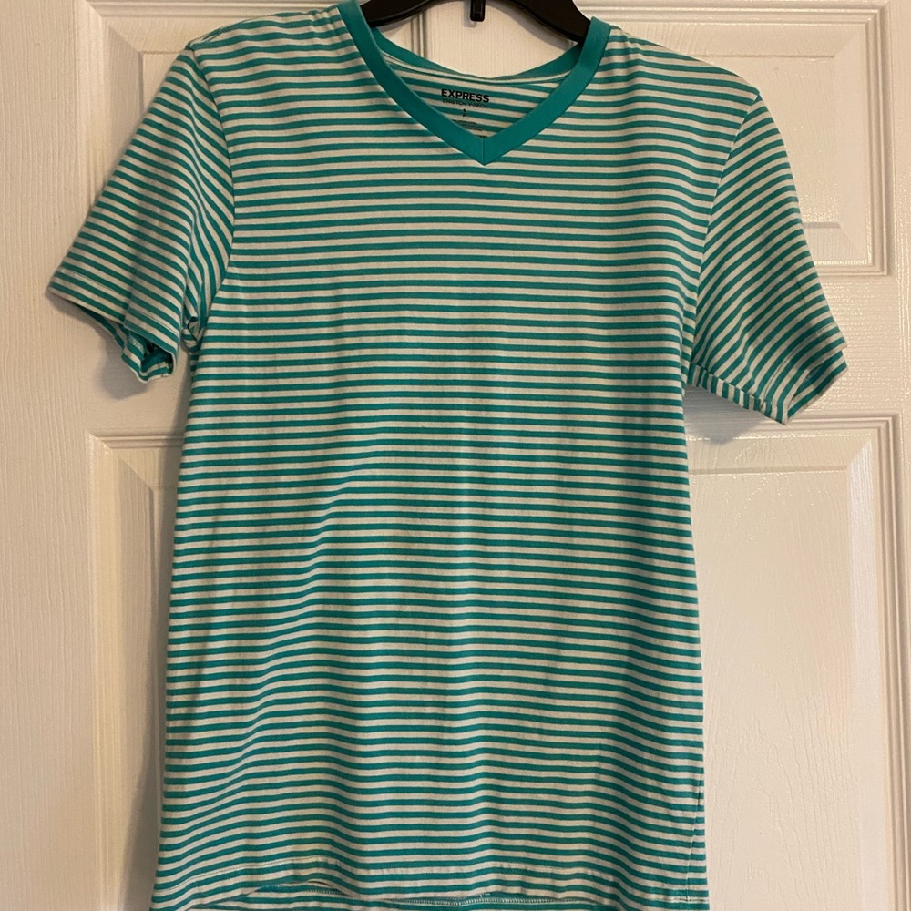 Men’s Express Stretch V-Neck Short Sleeve T-Shirt